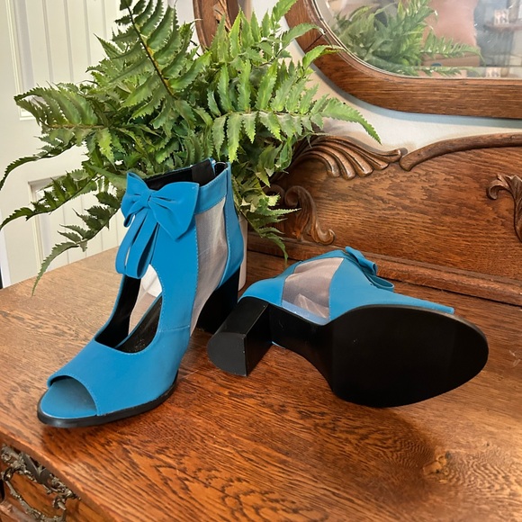 Brand new blue booties! Never worn. - Picture 3 of 4